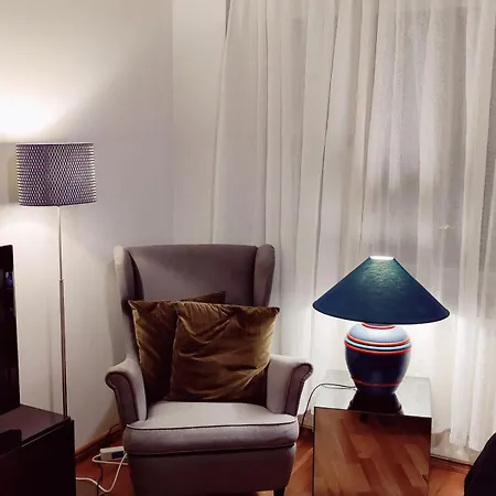 Cozy Nordic In The Heart Of Helsínquia