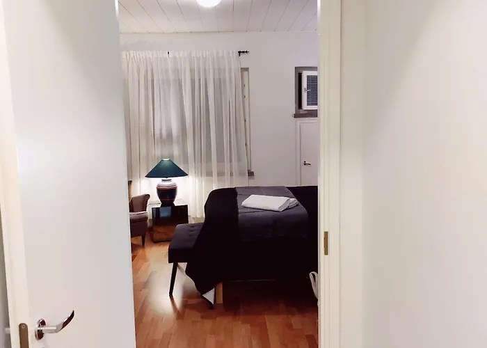 Cozy Nordic In The Heart Of Helsínquia